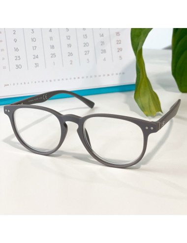 Multidistance reading glasses