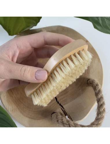 Wooden nail brush