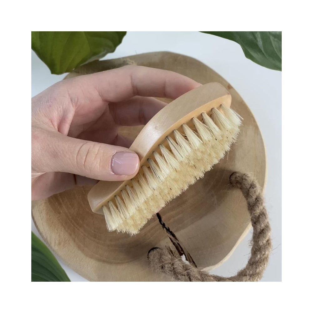 Wooden nail brush