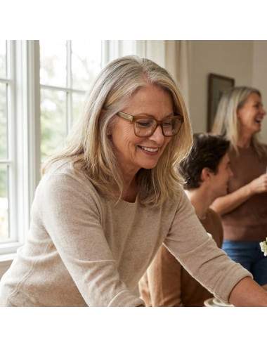 Lunettes loupe femme élégantes teinte sable transparent