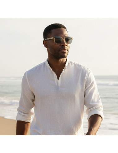 Détail monture lunettes transparentes crystal