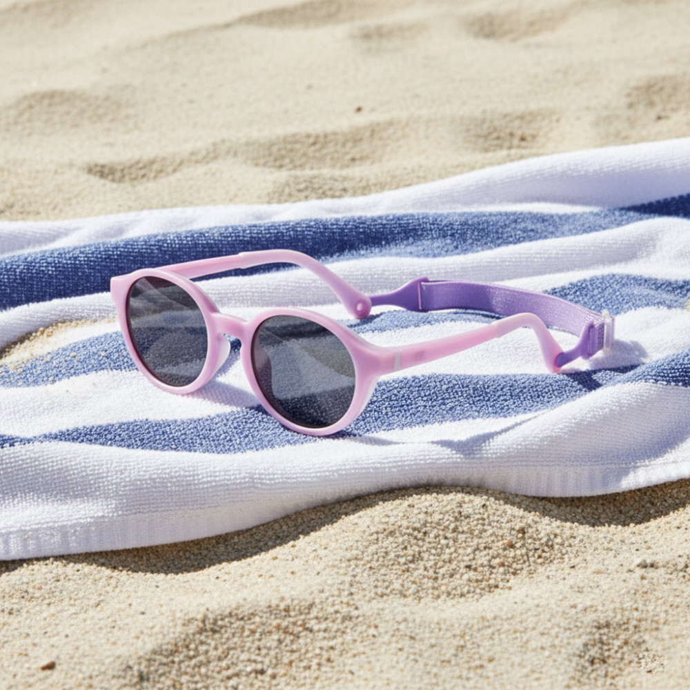 Adjustable strap toddler sun glasses
