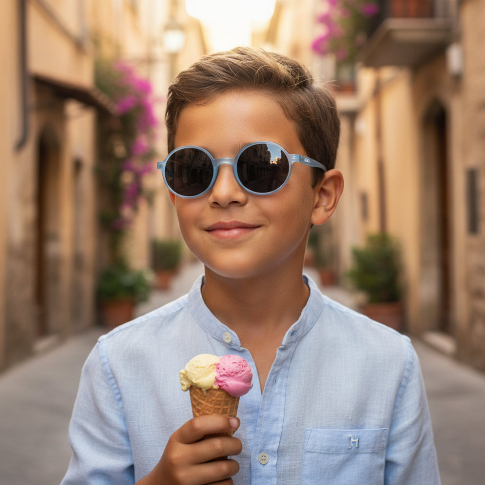 Round kids sun glasses CE category 3