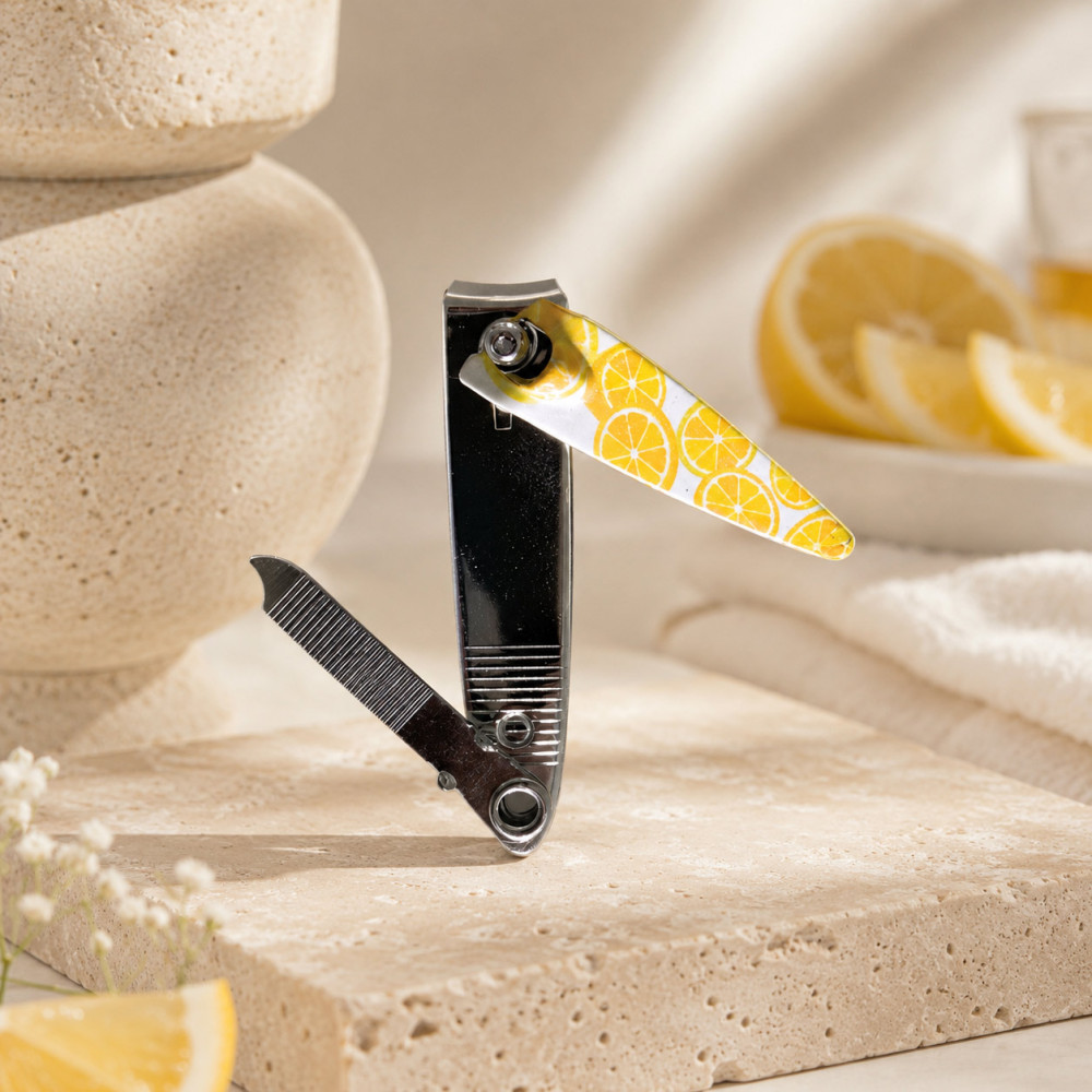 Precision manicure nail clipper fruit pattern