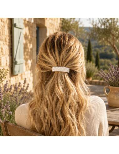 Pearly White Hair Clip