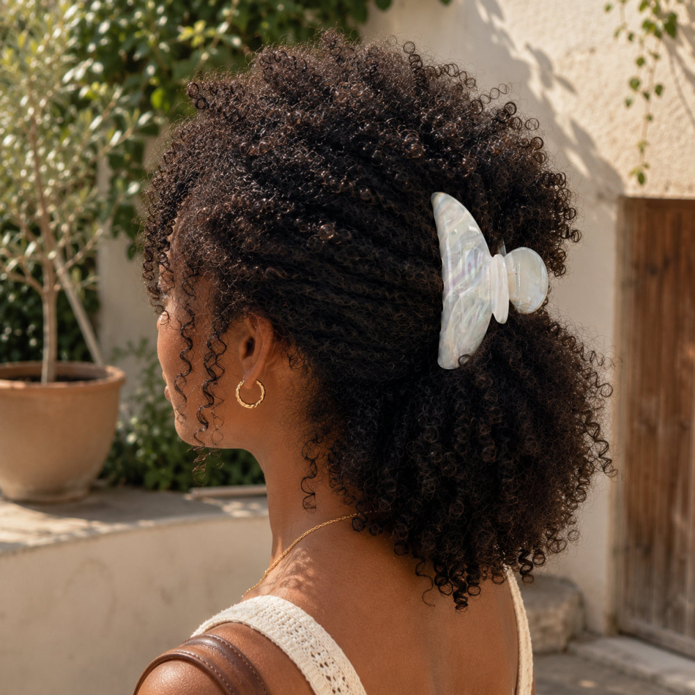 White nacre hair accessory